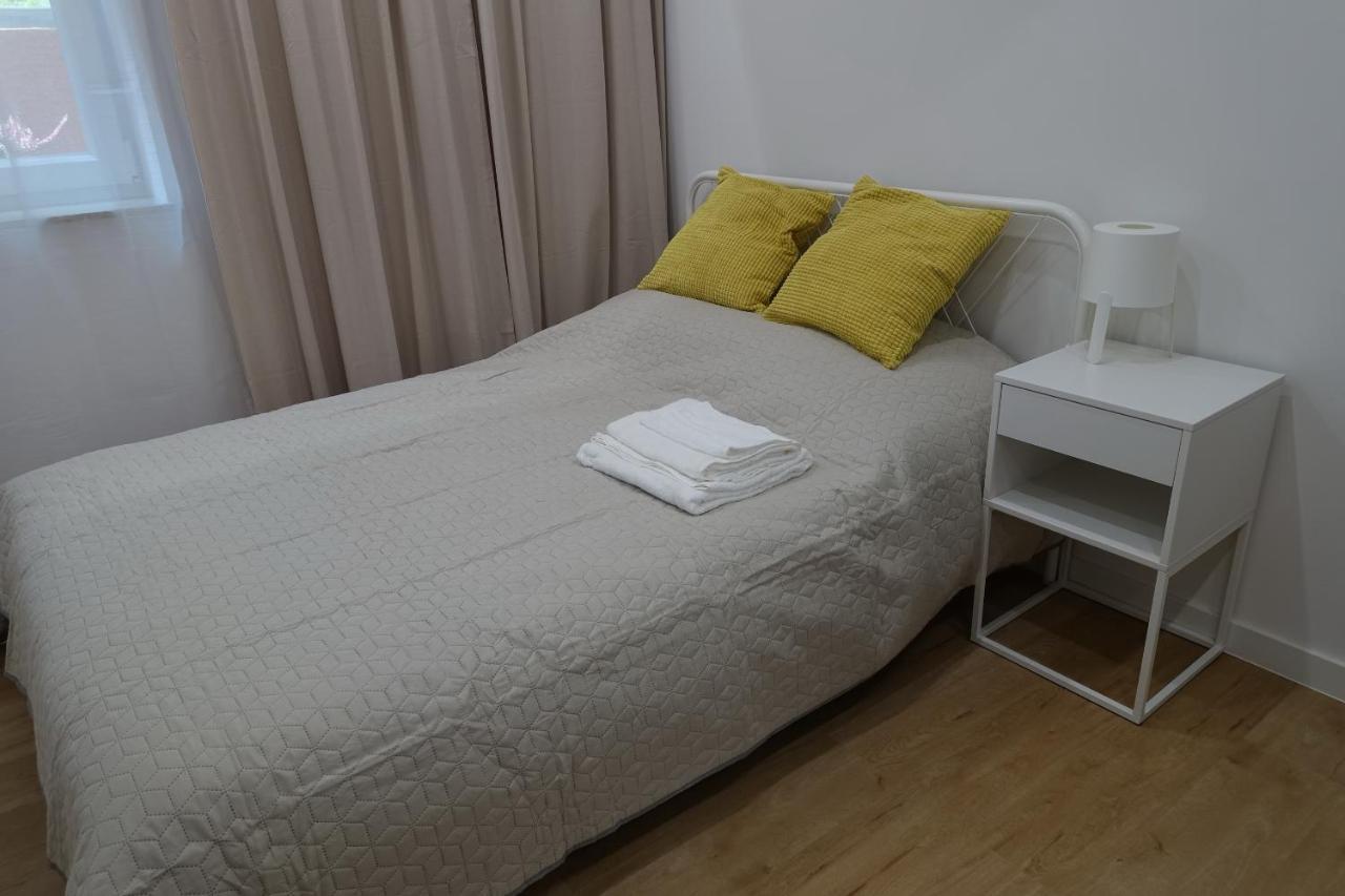 Three Rooms Apartment Krakow Bagian luar foto