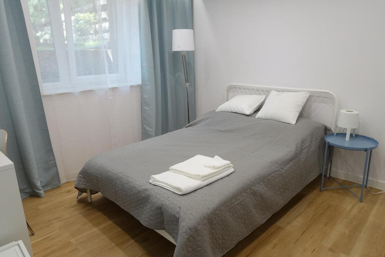 Three Rooms Apartment Krakow Bagian luar foto