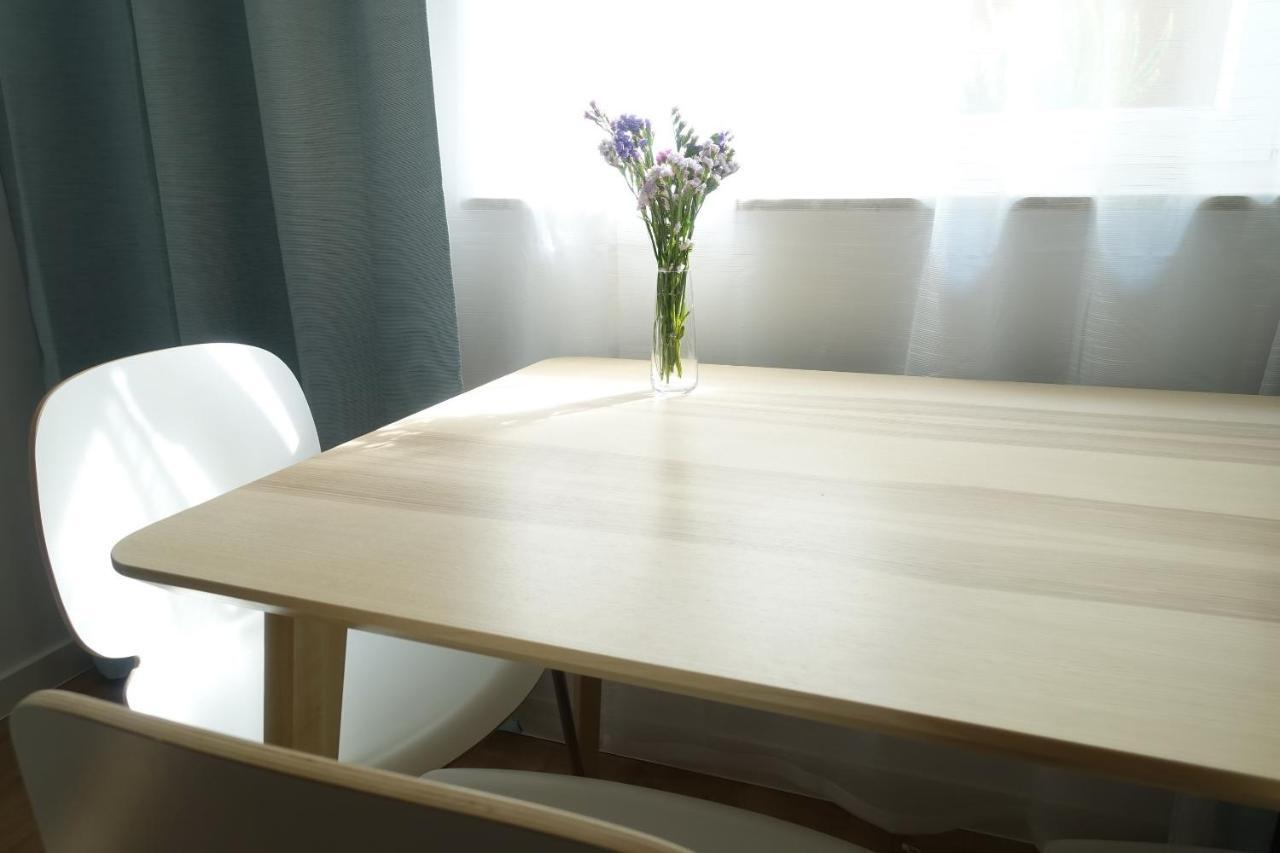 Three Rooms Apartment Krakow Bagian luar foto