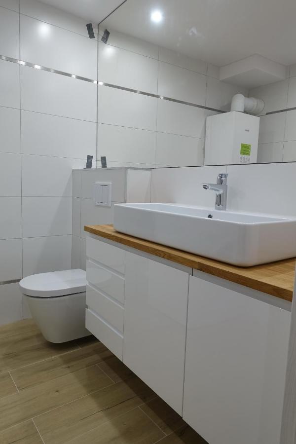 Three Rooms Apartment Krakow Bagian luar foto